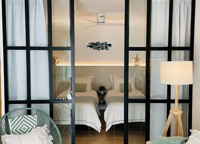 Fantastico T2 A 2min Do Acesso A Cozyin カバナス・デ・タビラ