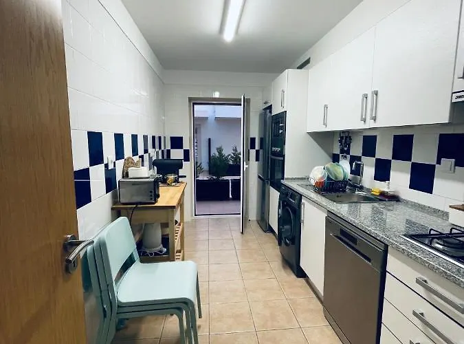 Fantastico T2 A 2min Do Acesso A Cozyin *