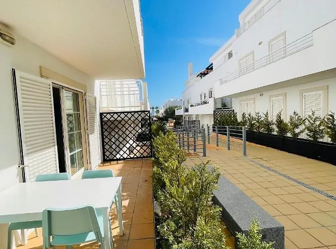 Fantastico T2 A 2min Do Acesso A Cozyin Daire